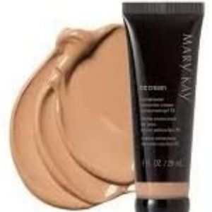 Mary Kay CC Light to Medium for Krystalat4